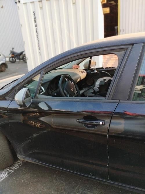 Image Porte avant gauche - CITROEN C4 2