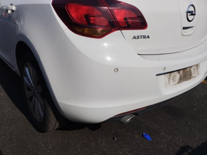Image Malle/Hayon arriere - OPEL ASTRA J