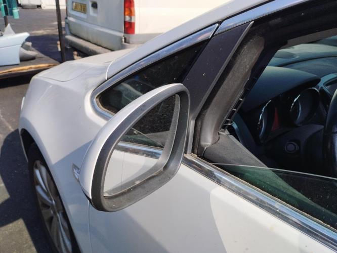 Image Retroviseur gauche - OPEL ASTRA J