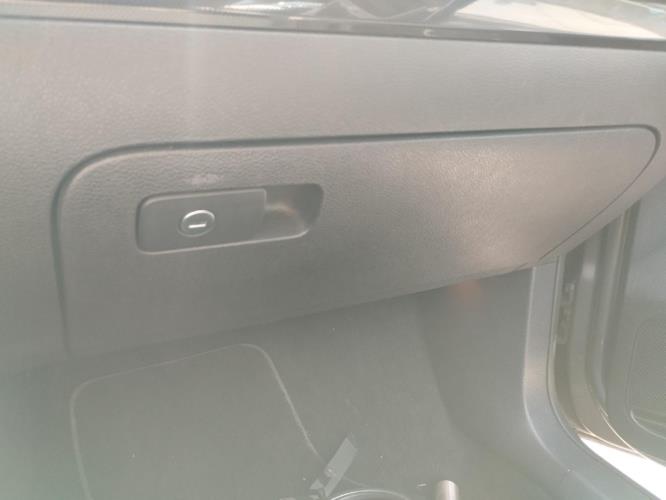 Image Boite a gants - VOLKSWAGEN GOLF 6