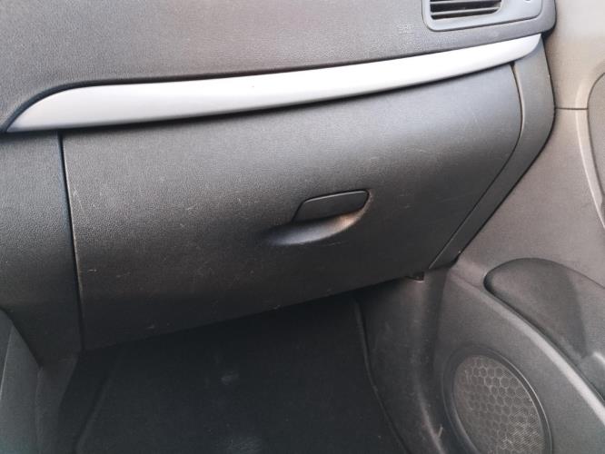 Image Boite a gants - RENAULT SCENIC 3