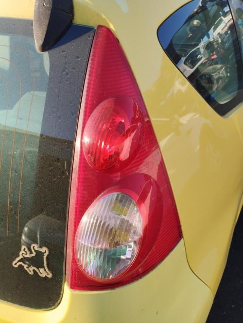 Image Feu arriere principal droit (feux) - PEUGEOT 107