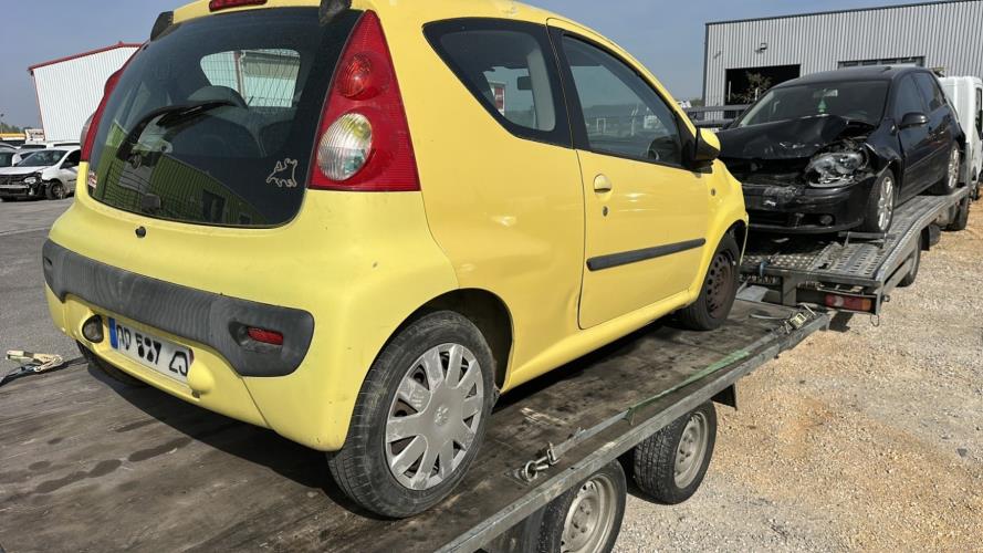 Image Pare choc arriere - PEUGEOT 107