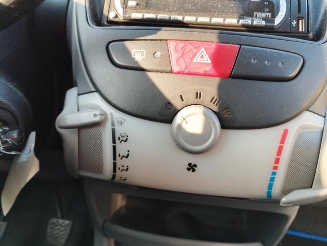 Image Commande chauffage - PEUGEOT 107