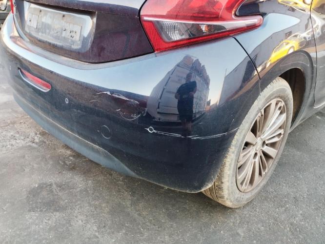 Image Pare choc arriere - PEUGEOT 208 1