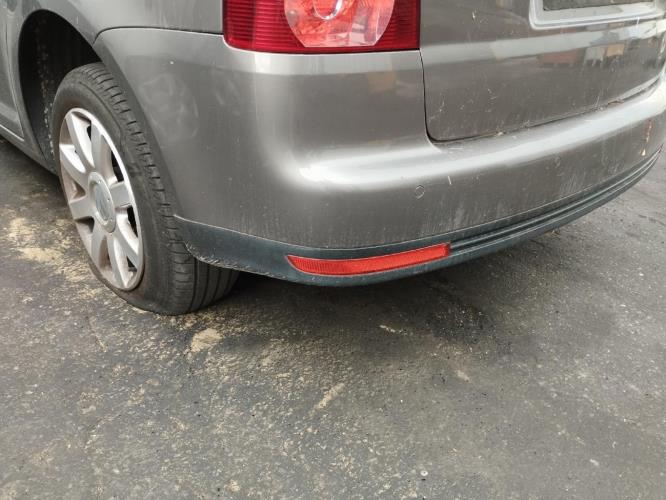 Image Pare choc arriere - VOLKSWAGEN TOURAN 1