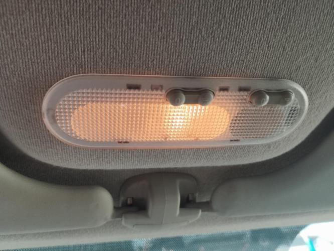 Image Eclairage de plafonnier - RENAULT CLIO 3