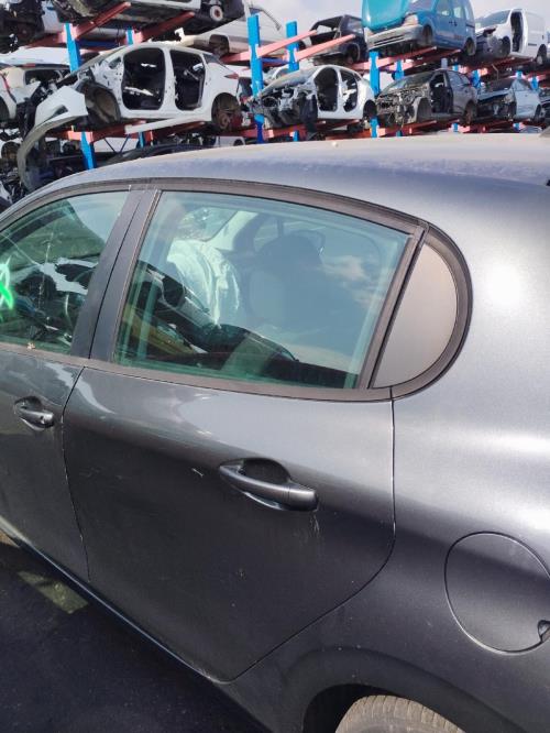 Image Porte arriere gauche - PEUGEOT 208 1