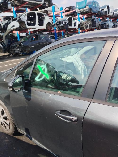 Image Porte avant gauche - PEUGEOT 208 1