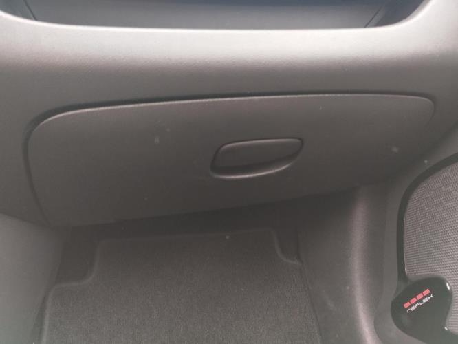 Image Boite a gants - RENAULT CLIO 4