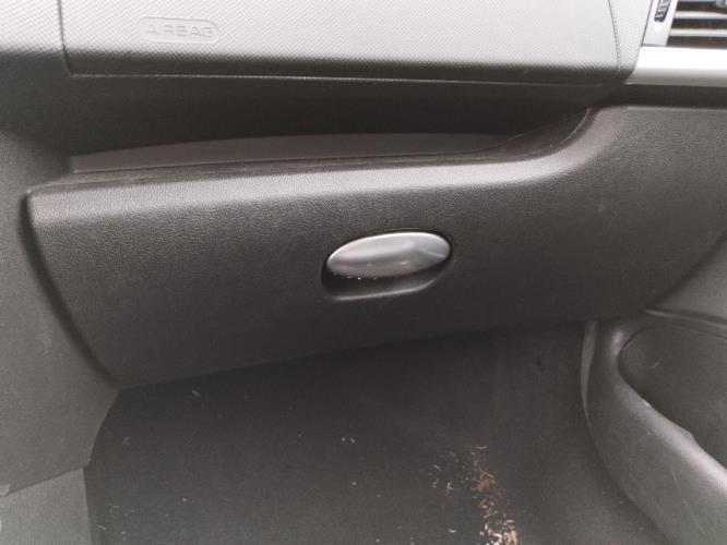 Image Boite a gants - PEUGEOT 206+