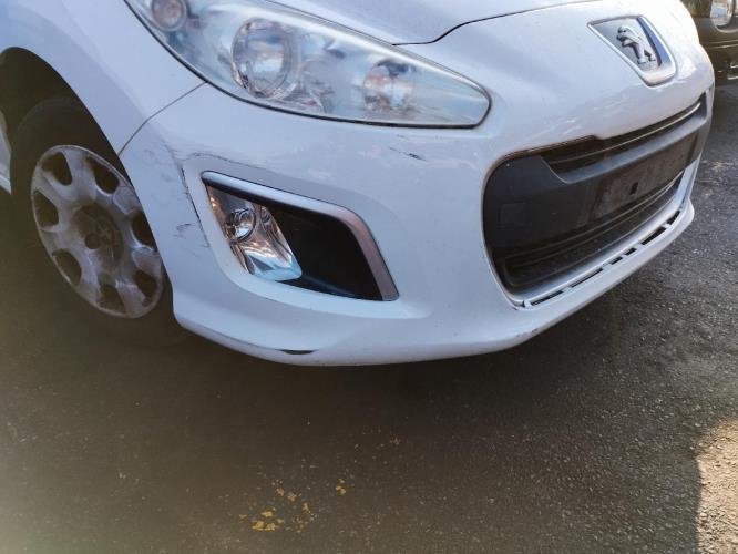 Image Anti brouillard droit (feux) - PEUGEOT 308 1
