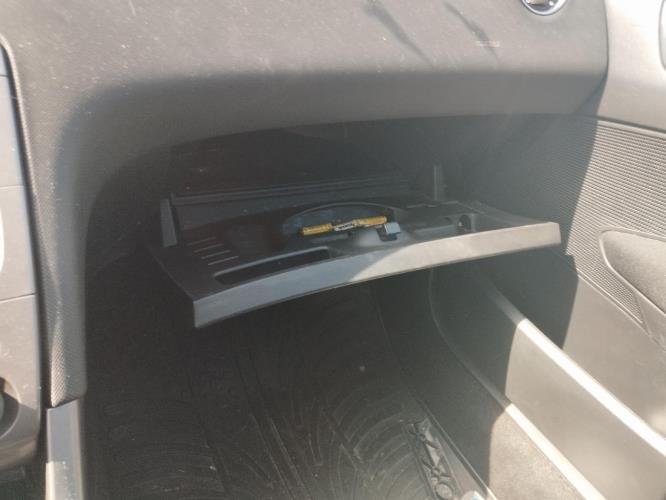 Image Boite a gants - PEUGEOT 308 1