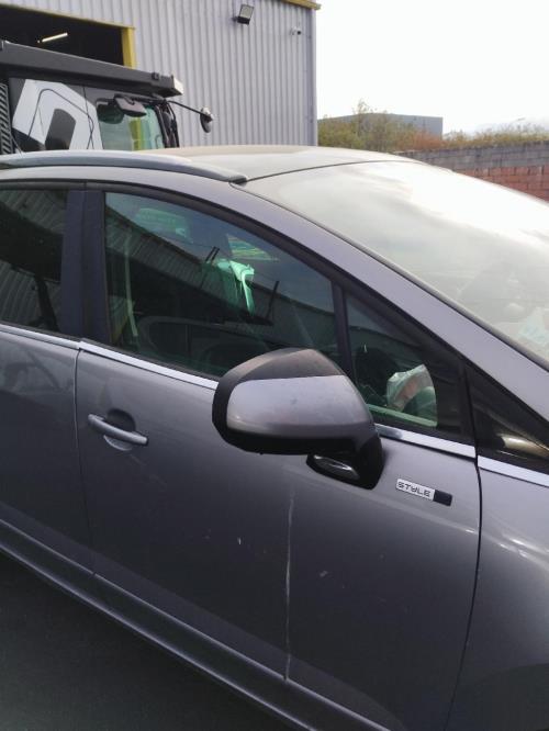 Image Porte avant droit - PEUGEOT 5008 1