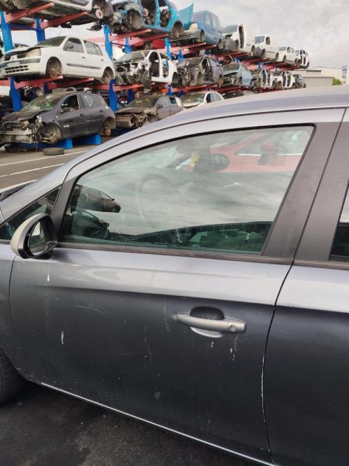 Image Porte avant gauche - OPEL CORSA E