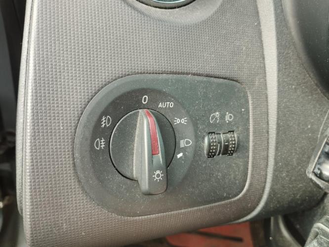 Image Commande de phare - SEAT IBIZA 4