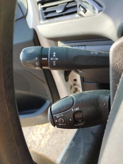 Image Com (Bloc Contacteur Tournant+Commodo Essuie Glace+Commodo Phare) - PEUGEOT 208 1