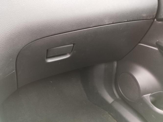 Image Boite a gants - NISSAN QASHQAI 2