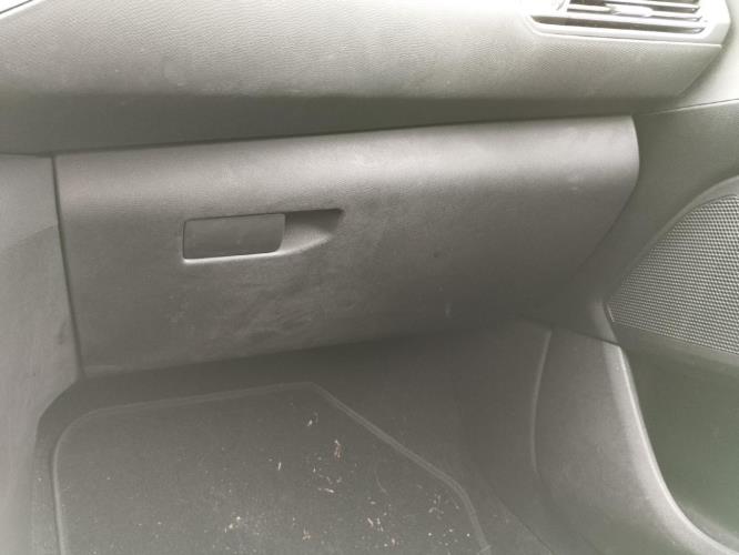 Image Boite a gants - PEUGEOT 308 2 SW