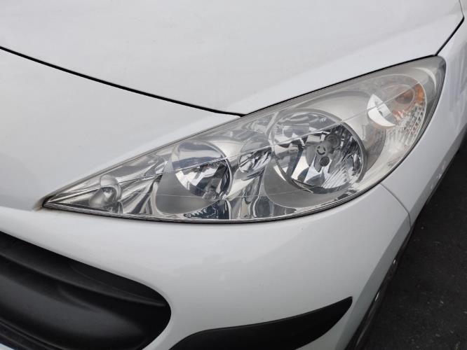 Image Pare choc avant - PEUGEOT 207
