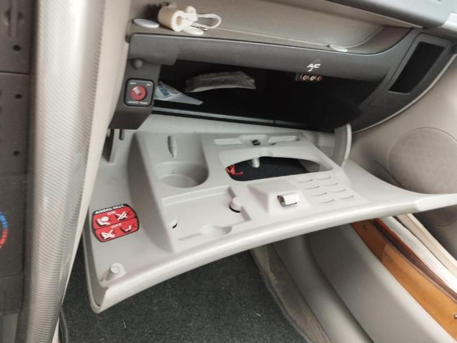Image Boite a gants - PEUGEOT 207
