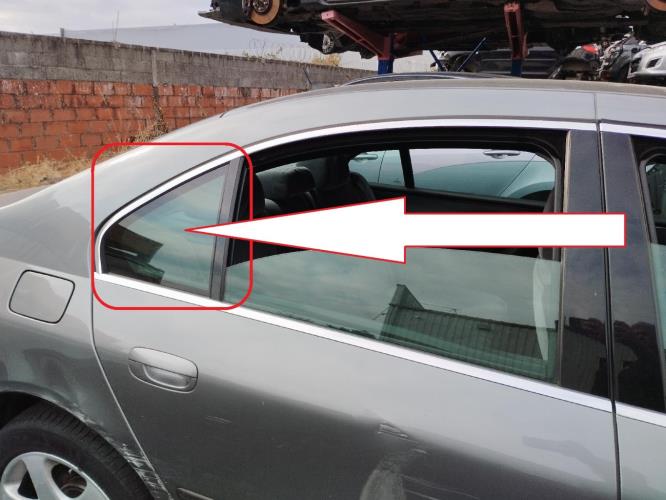 Image Custode arriere droit (porte) - PEUGEOT 607