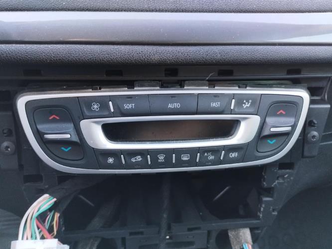 Image Commande chauffage - RENAULT MEGANE 3