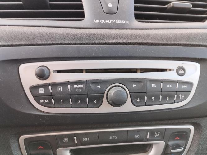 Image Autoradio d'origine - RENAULT GRAND SCENIC 3