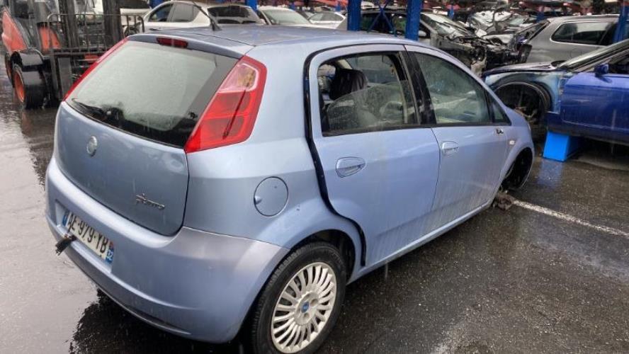 Image Feu arriere principal gauche (feux) - FIAT GRANDE PUNTO