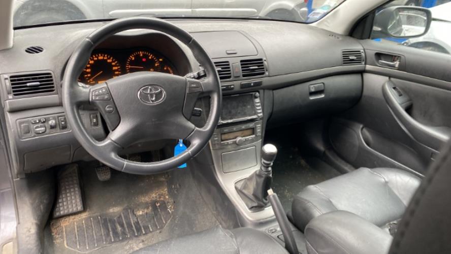 Image Moteur - TOYOTA AVENSIS 2