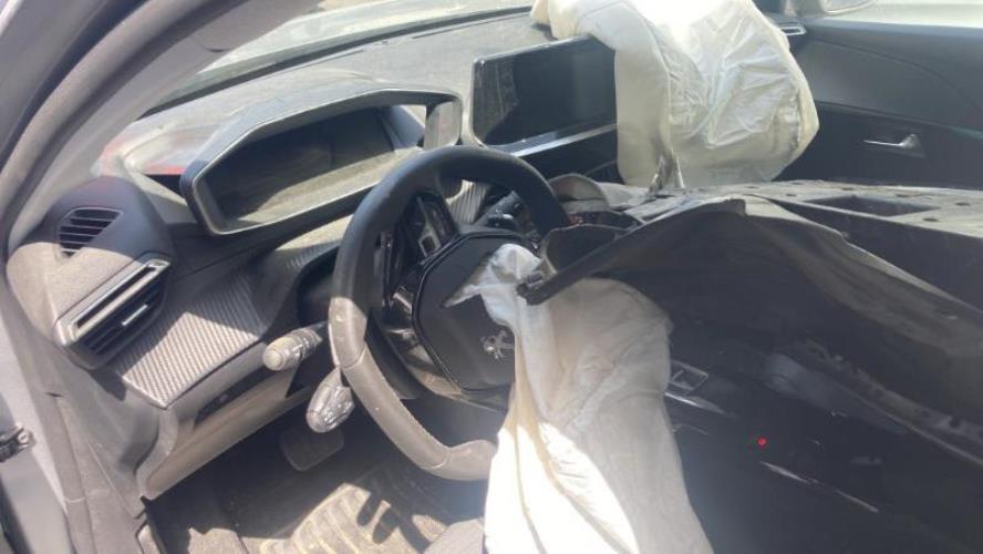 Image Ecran GPS - PEUGEOT 208 2