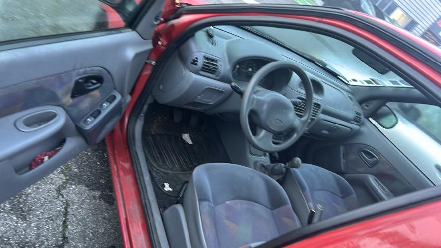 Image Optique avant principal gauche (feux)(phare) - RENAULT CLIO 2