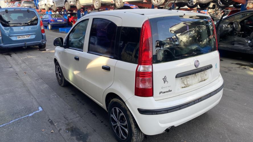 Image Feu arriere principal droit (feux) - FIAT PANDA 2