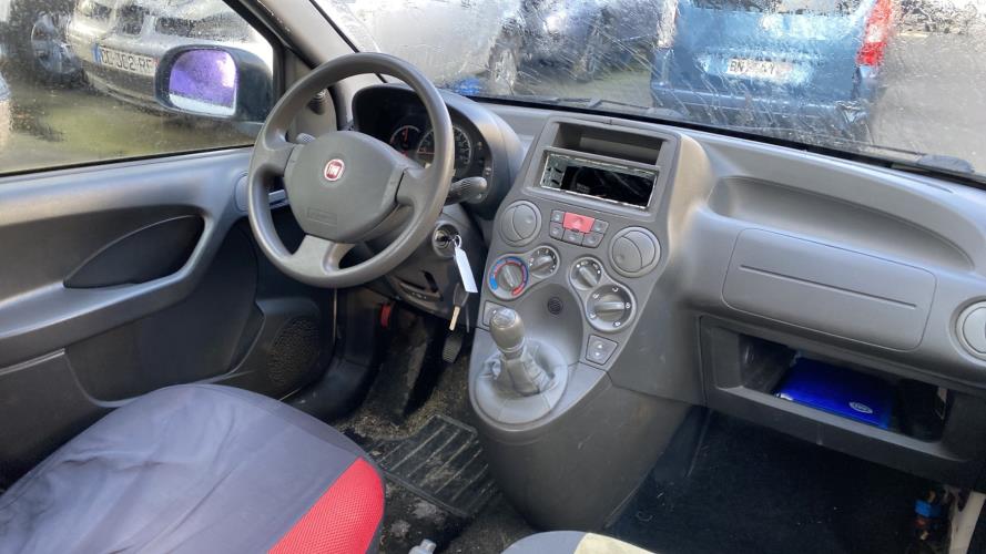 Image Feu arriere principal droit (feux) - FIAT PANDA 2