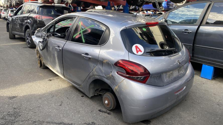 Image Moteur - PEUGEOT 208 1