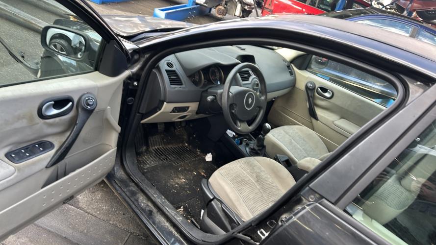 Image Renfort pare choc avant (traverse) - RENAULT MEGANE 2