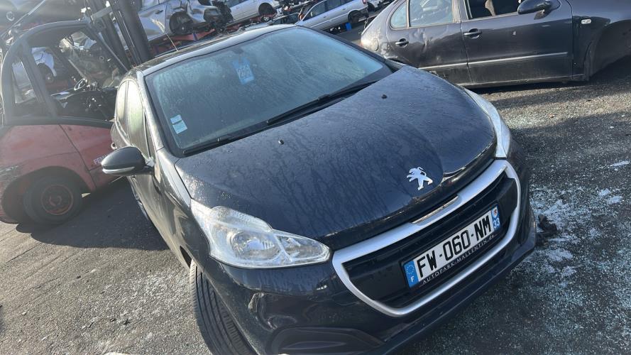 Image Attache ceinture arriere gauche - PEUGEOT 208 1