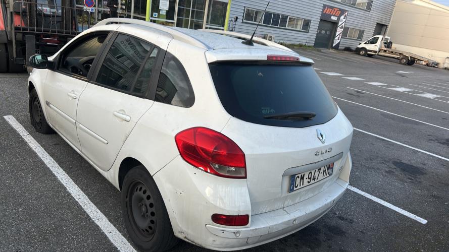 Image Platine feu arriere droit - RENAULT CLIO 3
