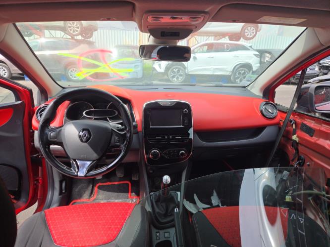 Image Poignee porte avant droit - RENAULT CLIO 4