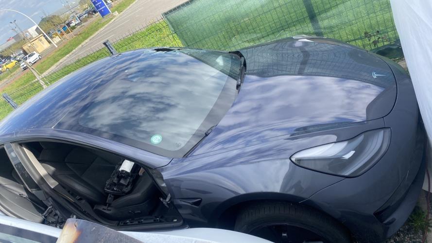 Image Demi train avant gauche - TESLA MODEL 3 5YJ3