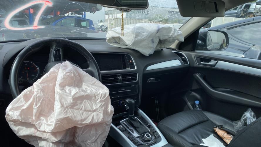 Image Interrupteur de leve vitre avant gauche - AUDI Q5 1