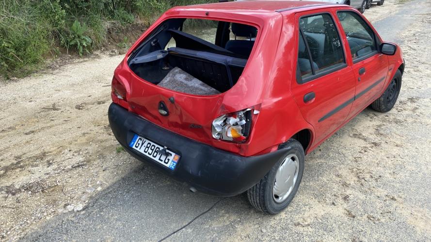 Image Optique avant principal droit (feux)(phare) - FORD FIESTA 4