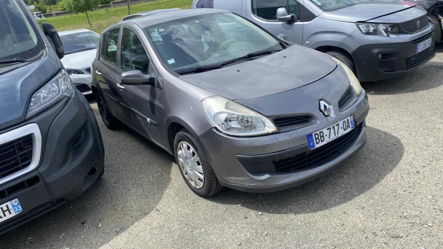 Image Feu arriere principal droit (feux) - RENAULT CLIO 3