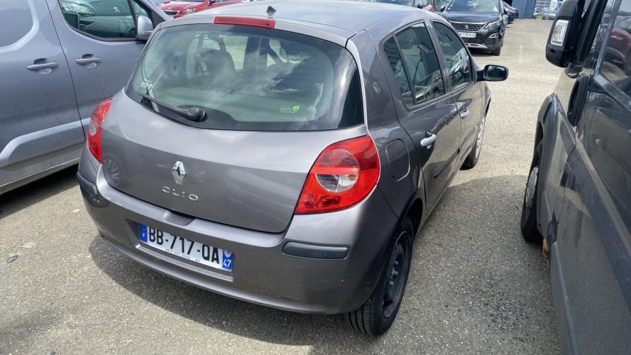 Image Feu arriere principal droit (feux) - RENAULT CLIO 3