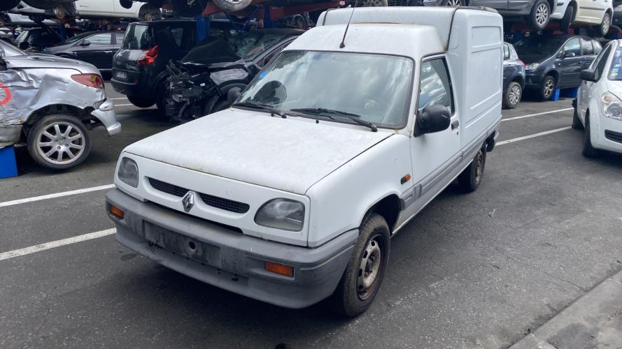 Image Pare choc avant - RENAULT EXPRESS