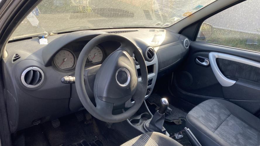Image Pare choc avant - DACIA LOGAN MCV 1