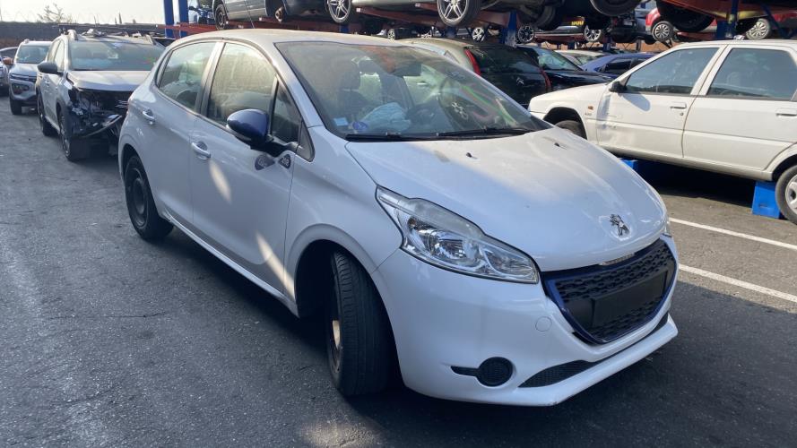 Image Pare choc avant - PEUGEOT 208 1
