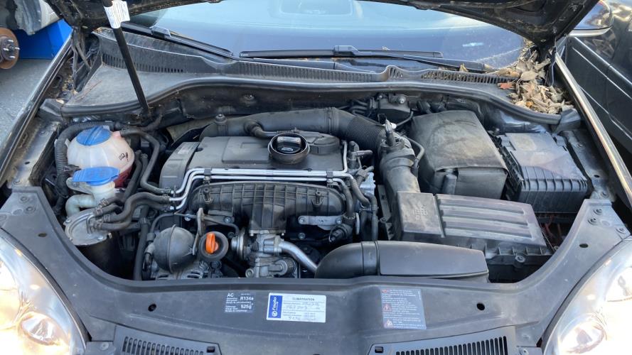 Image Pare choc avant - VOLKSWAGEN GOLF 5