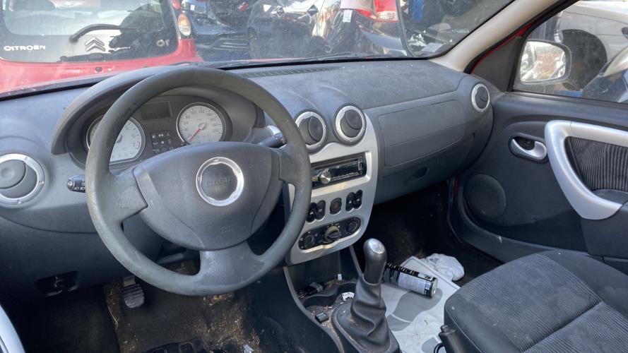 Image Pare choc avant - DACIA SANDERO 1