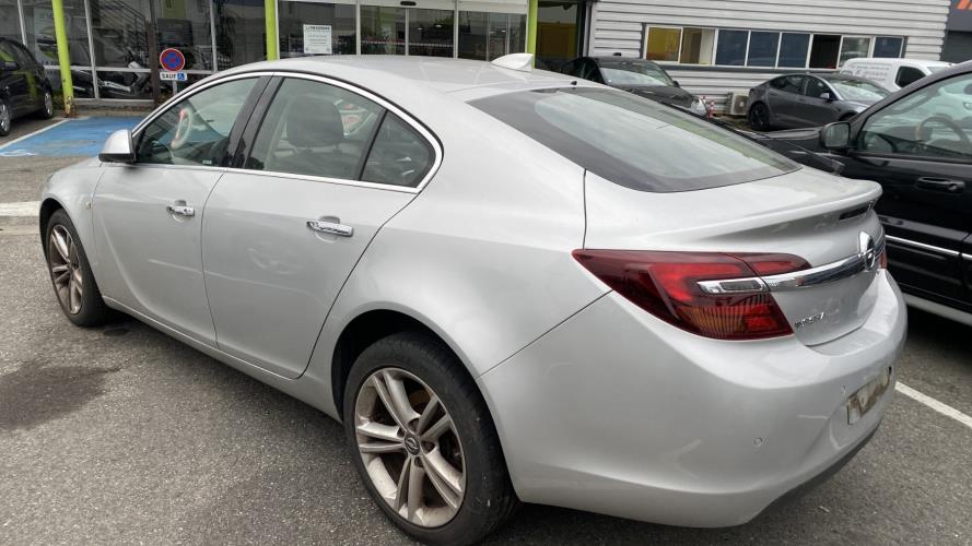 Image Pare choc avant - OPEL INSIGNIA 1